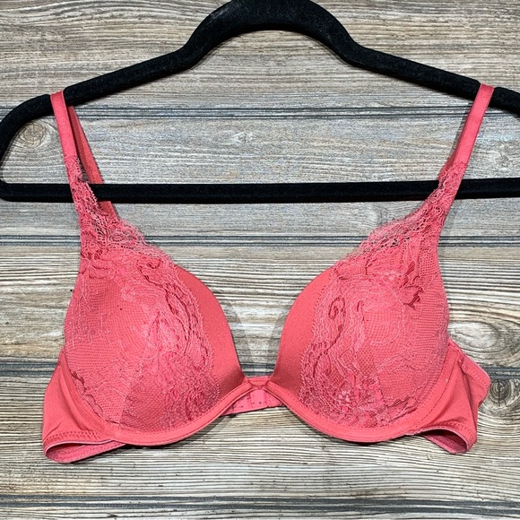 vassarette Intimates & Sleepwear Vassarette Underwire Bra Poshmark